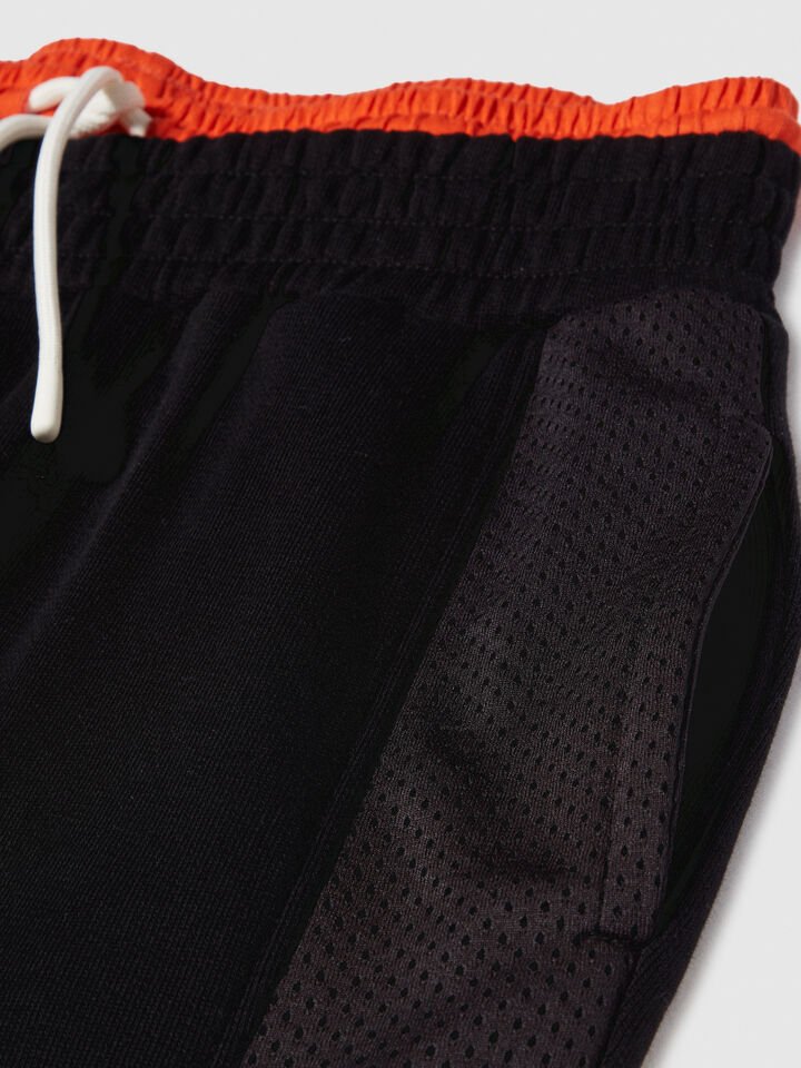 Sporty joggers - boys' trousers - Black | Sisley Young image number 4